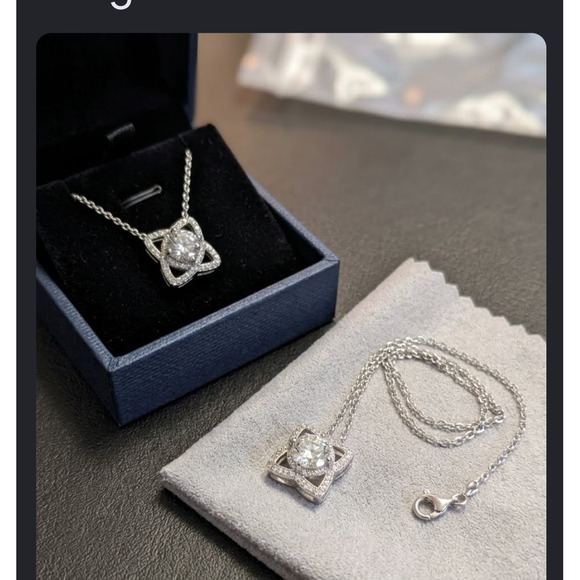 Jewelry - 18K White Gold Plated 1.0CTW VVSD Moissanite Pendant Necklace GRA Certified